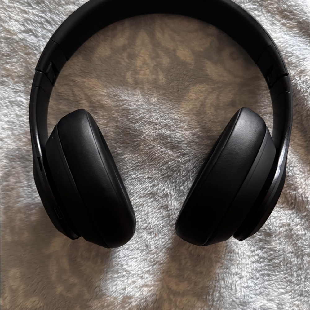 Beats Studio pro black